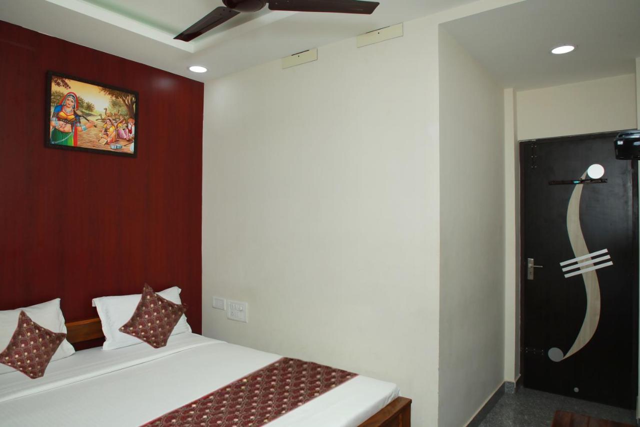 Redstone Hotel - Near Us Consulate Nungambakkam Chennai Exterior photo